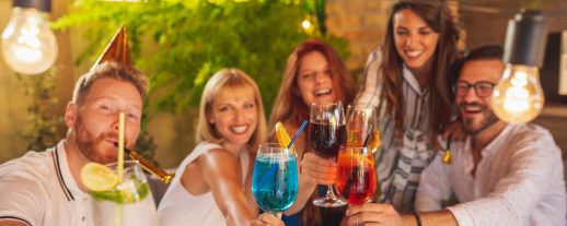 Vivez une expérience mémorable lors d’un happy hour ou d’un événement spécial.